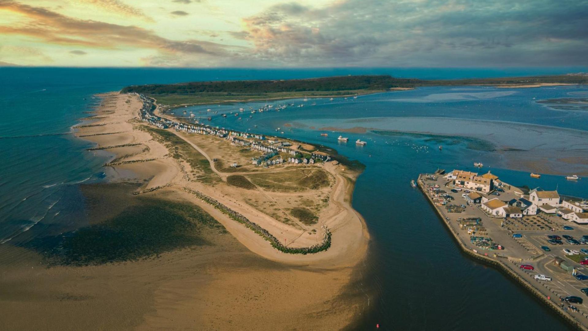 The Annex - Unparalleled Beach Front Luxury Accommodation - Private South West Facing Patio Area - Pet Friendly - Sky - Netflix - Super Fast Wi-Fi - Stones Throw To The Beach Bournemouth Exterior foto
